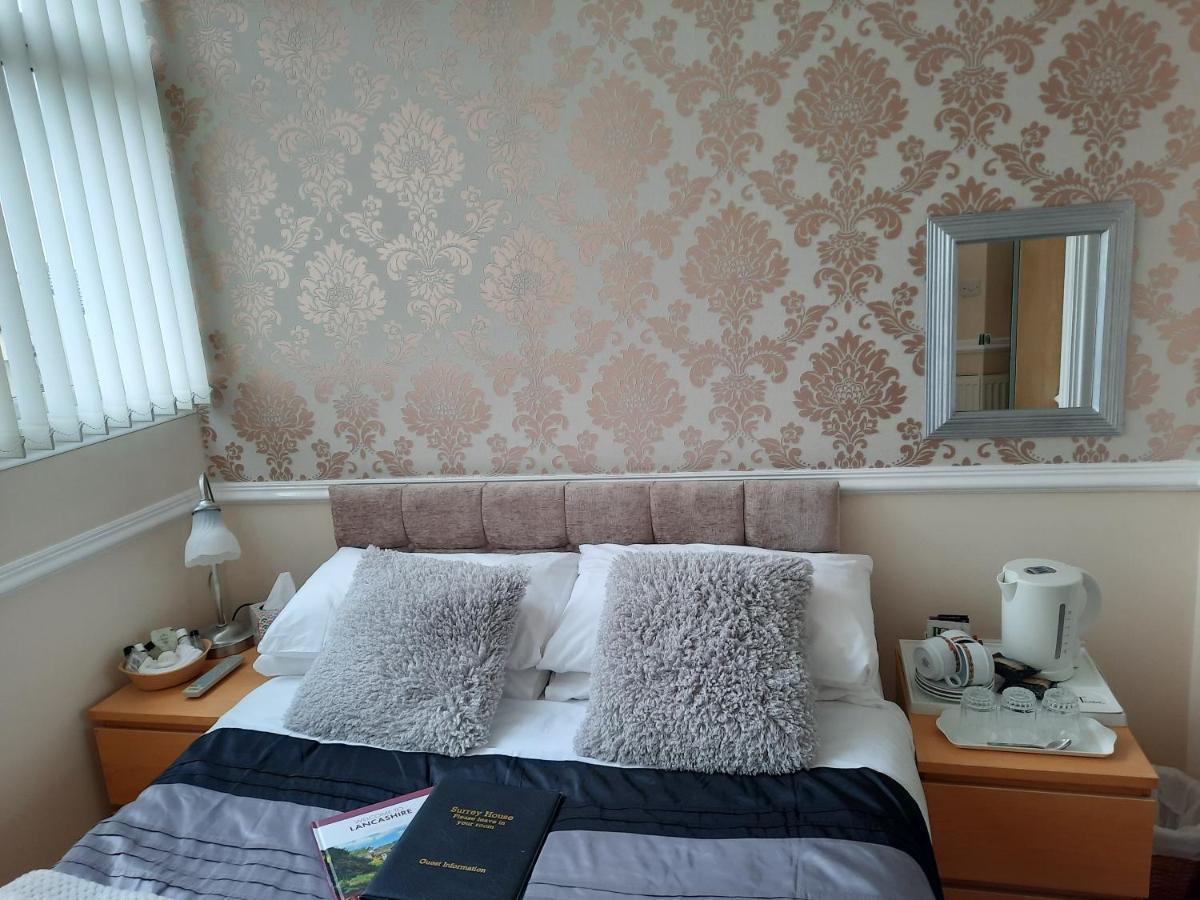 Surrey House Pensión 4*